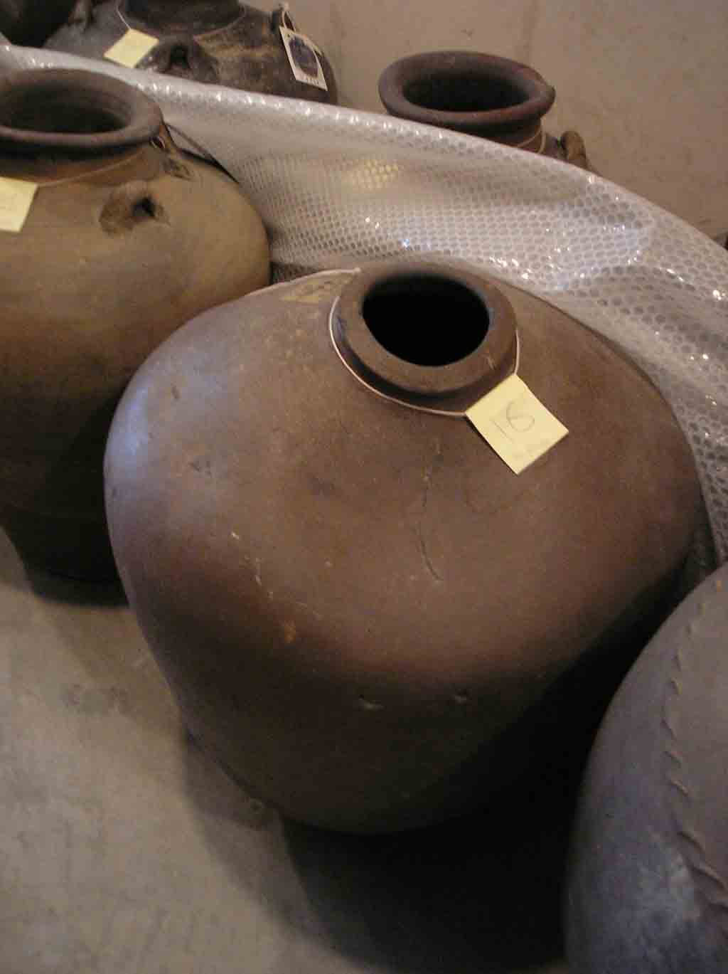 時代南蛮甕】 四耳南蛮大甕 タイのノーイ川周辺で作られた褐釉四耳壺