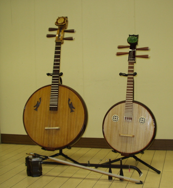 中国の民族楽器中阮 中元 Amazon.co.jp: 中阮中国楽器、1：4の比率を