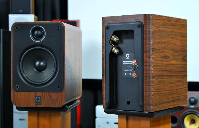 Q Acoustics 2020i ～その1 外観編～ - ヘ音記号のひとりごと