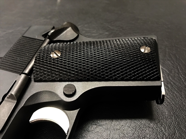 ウッドグリップ DETONICS.45＜ブラック/フルチェッカー＞ | パンドラ