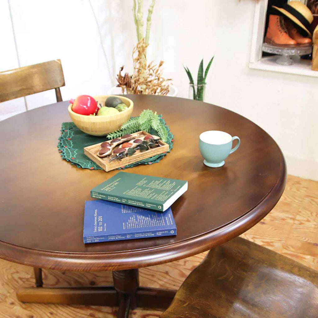 キツツキマーク 丸テーブル