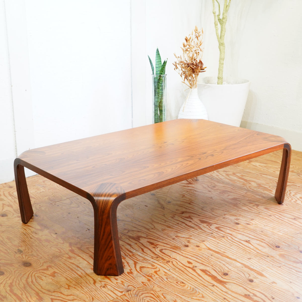 303）座卓 楽天市場】MAGIS XZ3 エックスゼットスリー ラウンド型