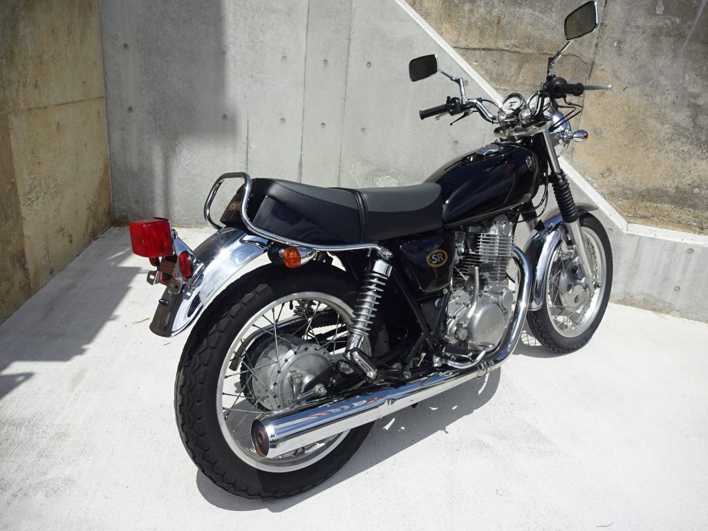sr400 純正タンク 黒 2型 オリジナルペイント sr400 純正タンク 黒 2型