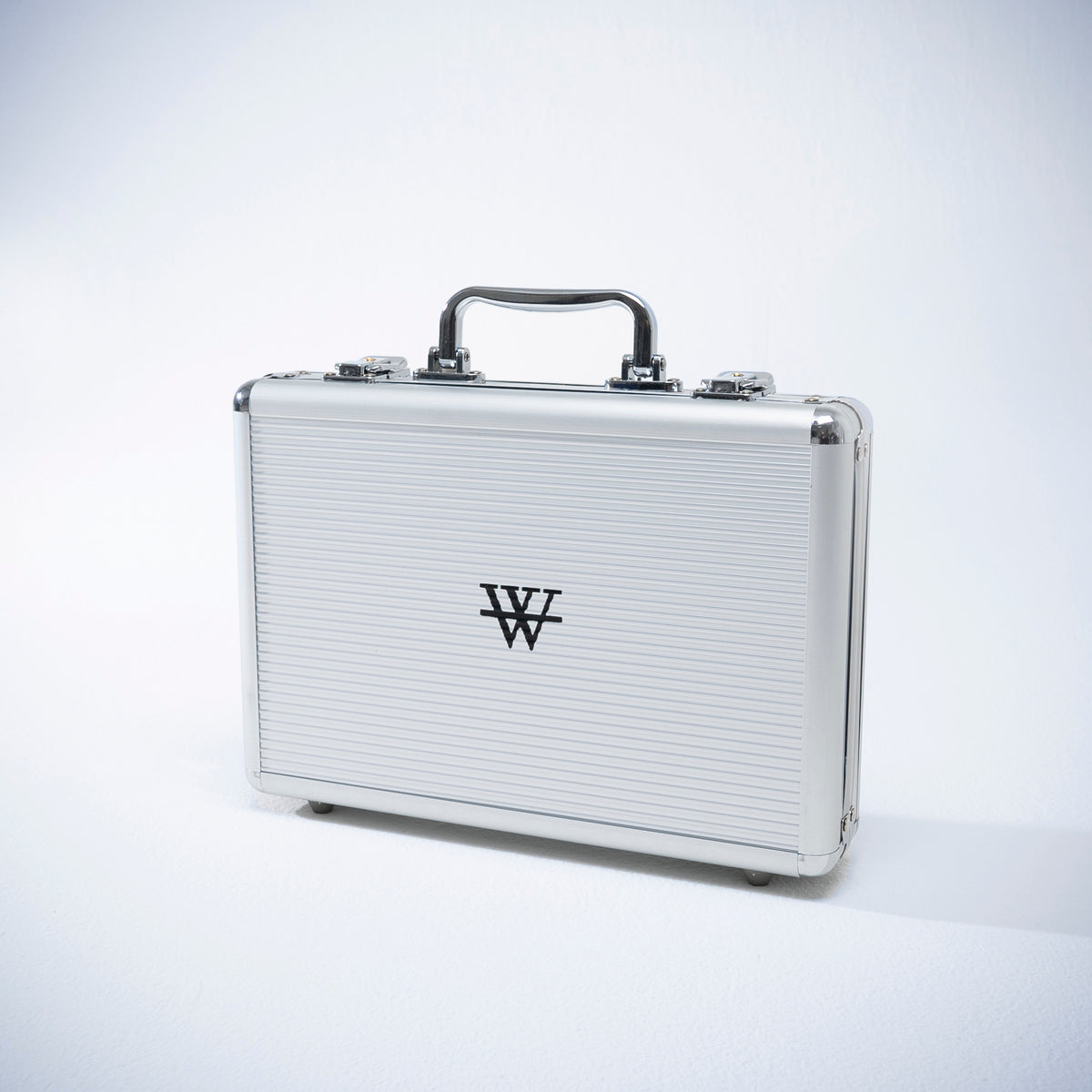 1208_003_7da82ffd-a891-4a4c-