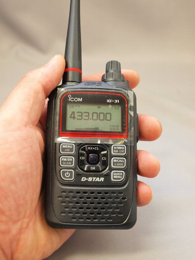 ID-31アイコム Dstar トランシ-バ- ID-31アイコム Dstar トランシ-バ-