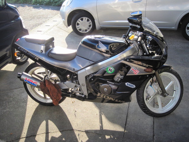 HONDA CBR250R MC19ハリケーン 純正タンク塗装用 錆び取り済み HONDA