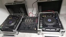 Technics SL-1200MK5 Set + Vestax PMC-05 Pro II Turntable DJ Mixer