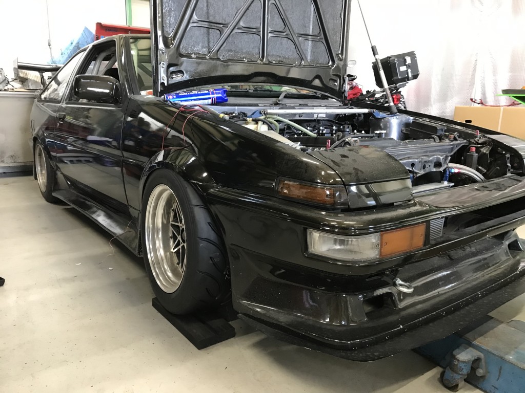 今年 最後のブログは AE86 オーバーフェンダー取り付け 豊田市 板金