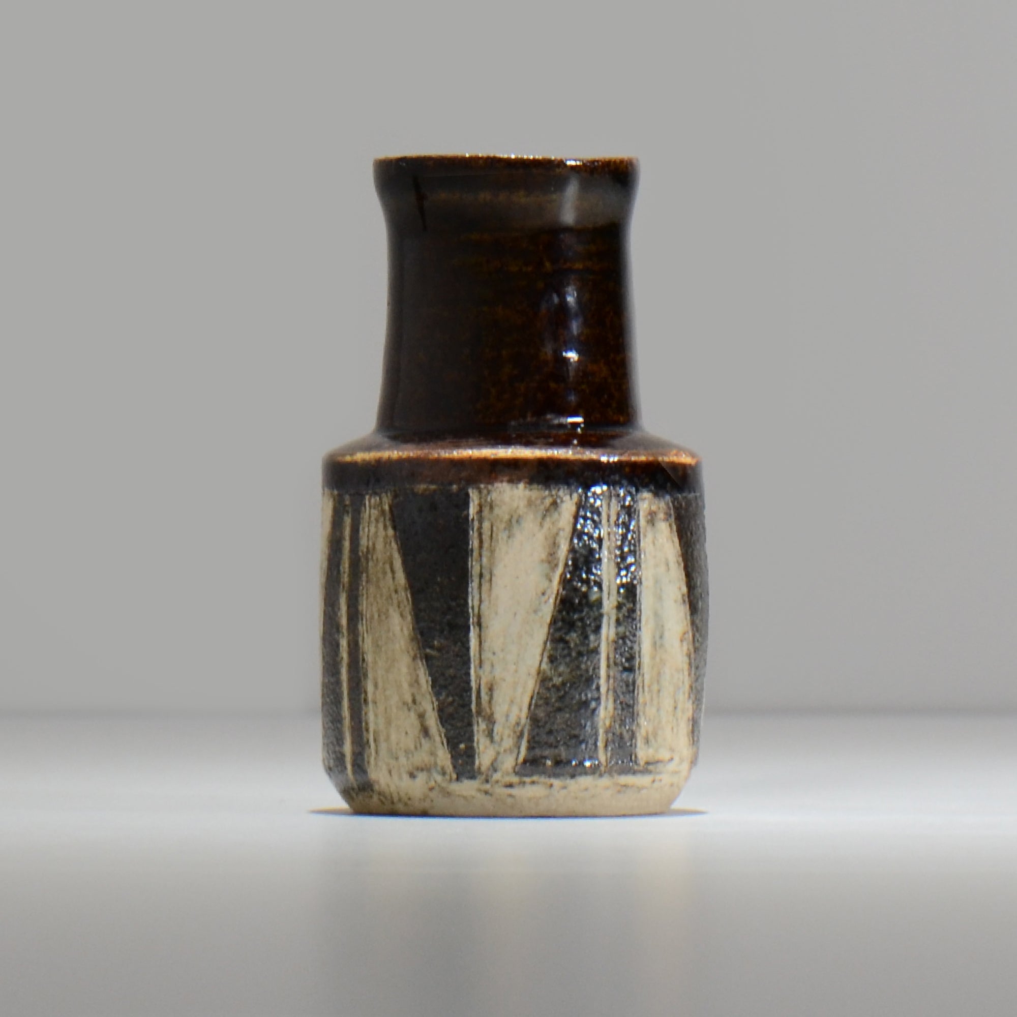 古瀬戸印花仏花瓶 I32-2 古瀬戸印花仏花瓶I32-2