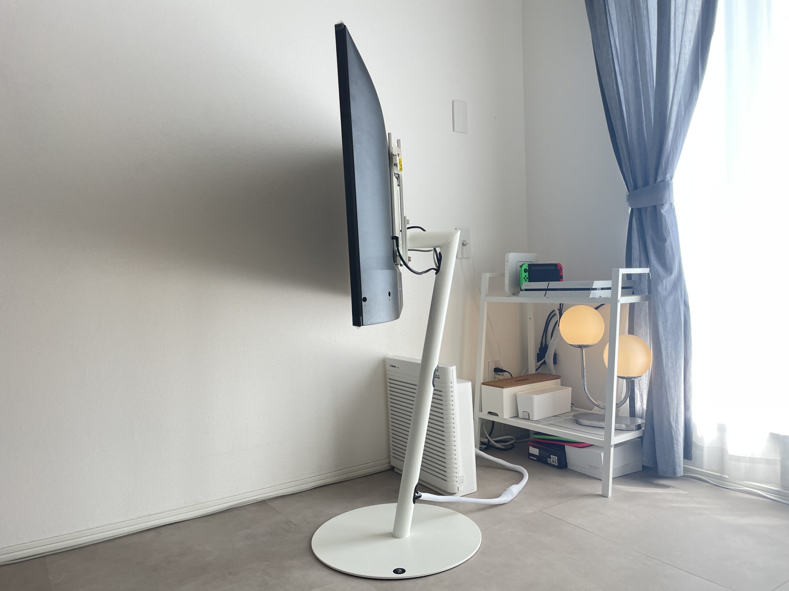 WALL テレビスタンド 小売業者 WLTVL4111 EQUALSテレビスタンド WALL