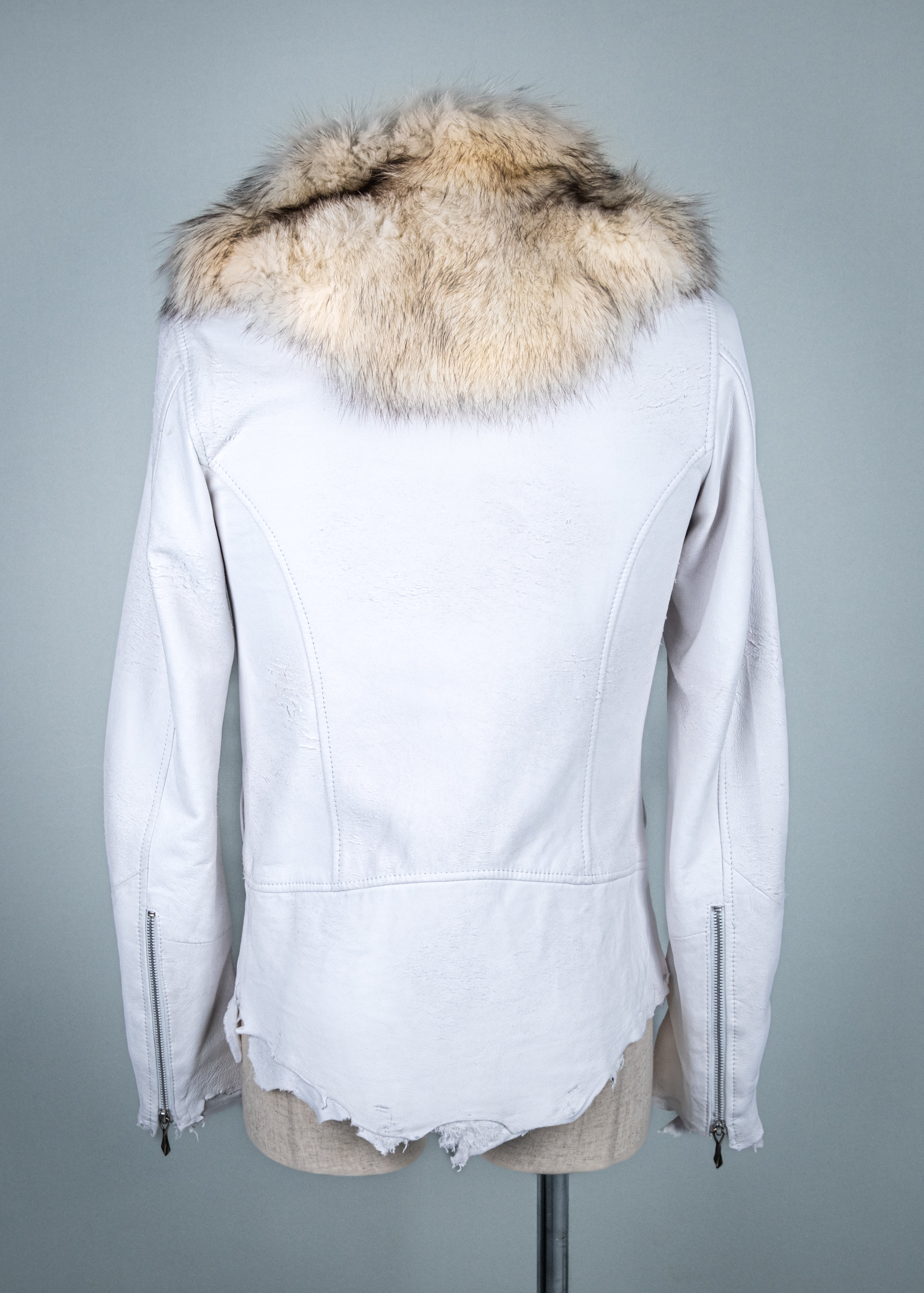 Cross Zip with Detachable Fur – 14th Addiction