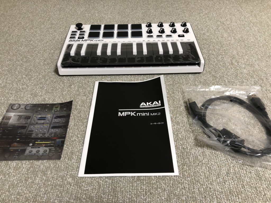 初めての1台”特化型MIDIキーボード、「MPK mini MK2」【レビュー