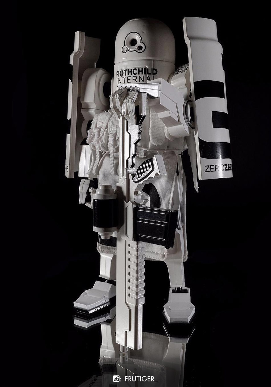 Caesar RIP 001 by Ashley Wood (one sixth) toy release info