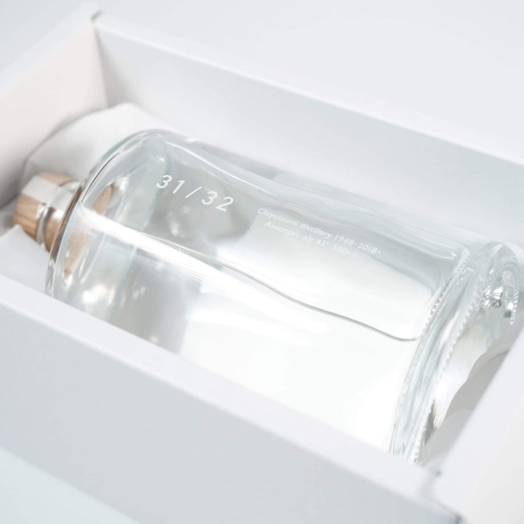 最期の泡盛 31/32 Chiyoizumi distillery 1948-2018 – 最期の泡盛31-32