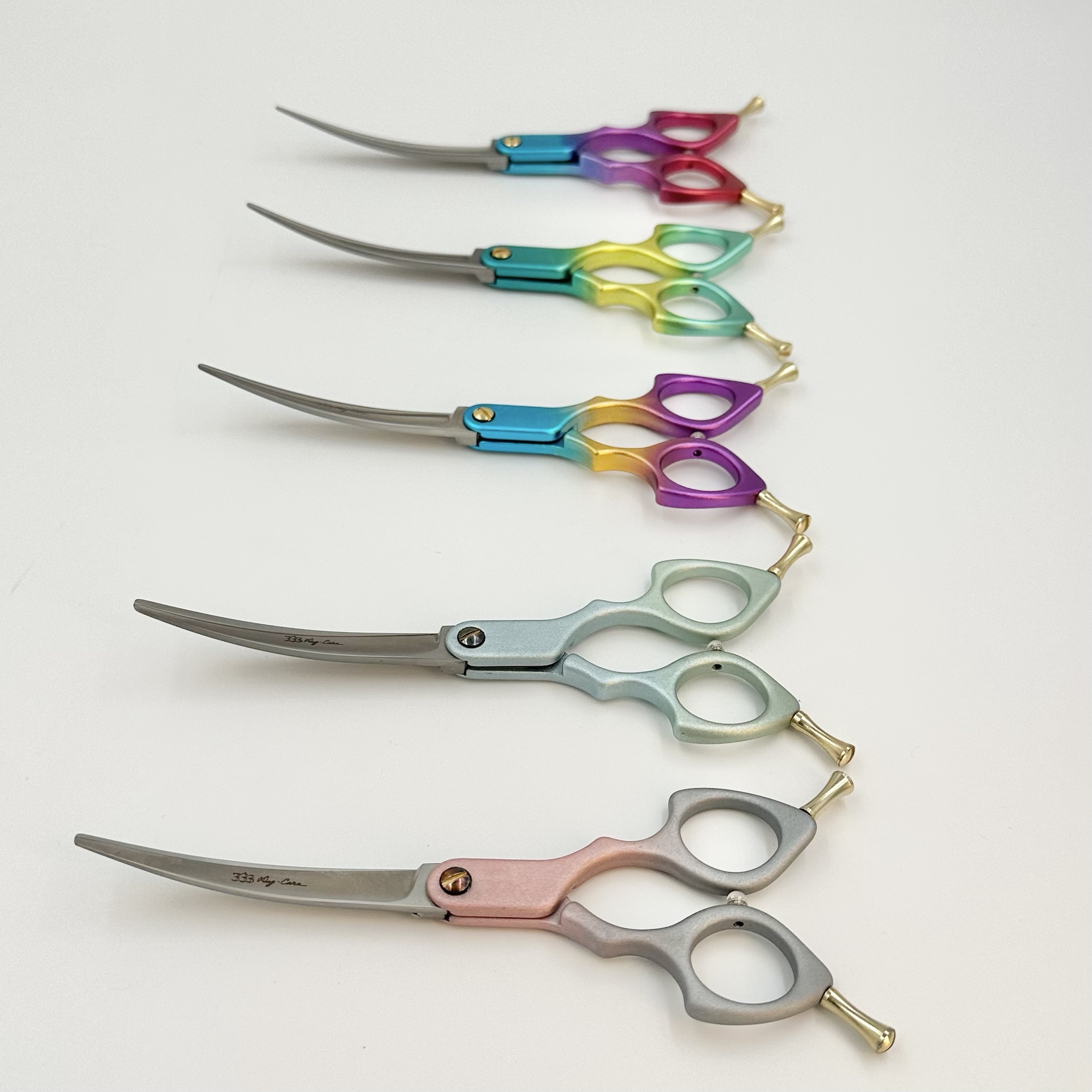 スパッと爽快に切れるプロ用カーブシザー両面OKトリマートリミング