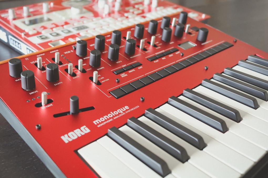 KORG monologue アナログシンセサイザー 25鍵 レッド KORG monologue