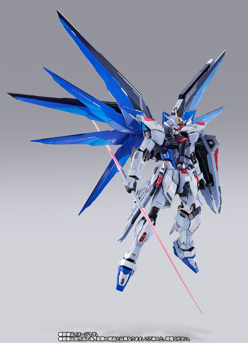 METAL BUILD フリーダムガンダム CONCEPT 2 SNOW SPARKLE Ver. | 魂ウェブ