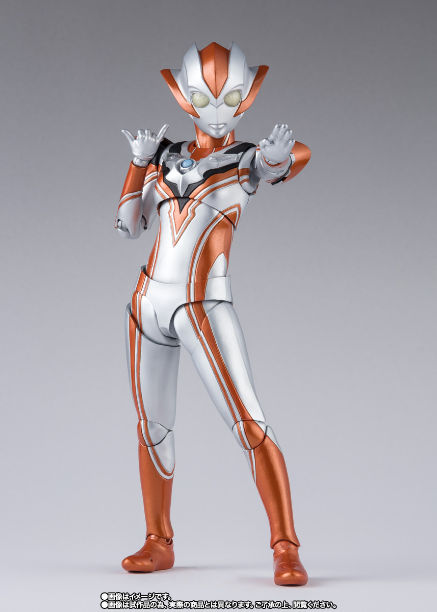 S.H.Figuarts Ultrawoman Grigio | TAMASHII WEB