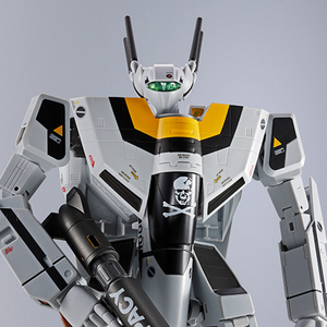 DX超合金 VF-1S アーマードバルキリー（ロイ・フォッカースペシャル
