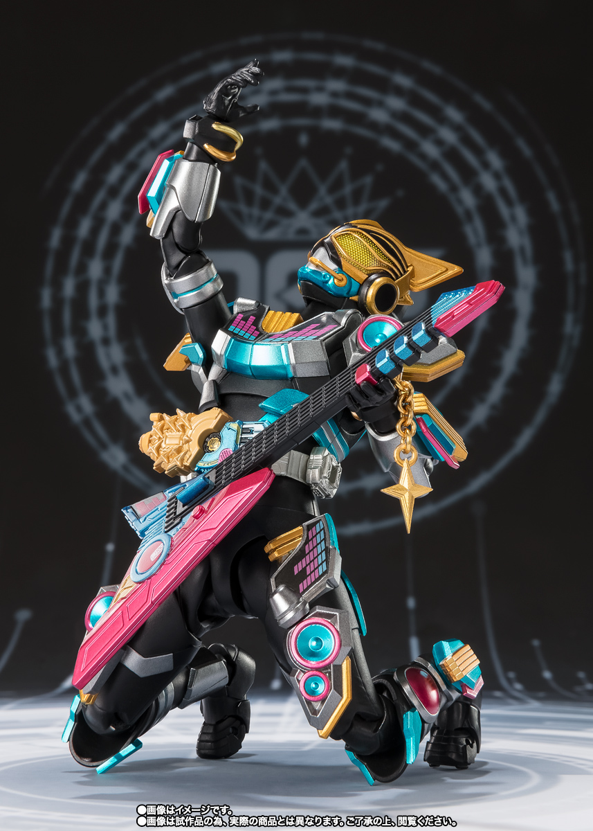 S.H.Figuarts 仮面ライダーナーゴ フィーバービートフォーム | 魂ウェブ