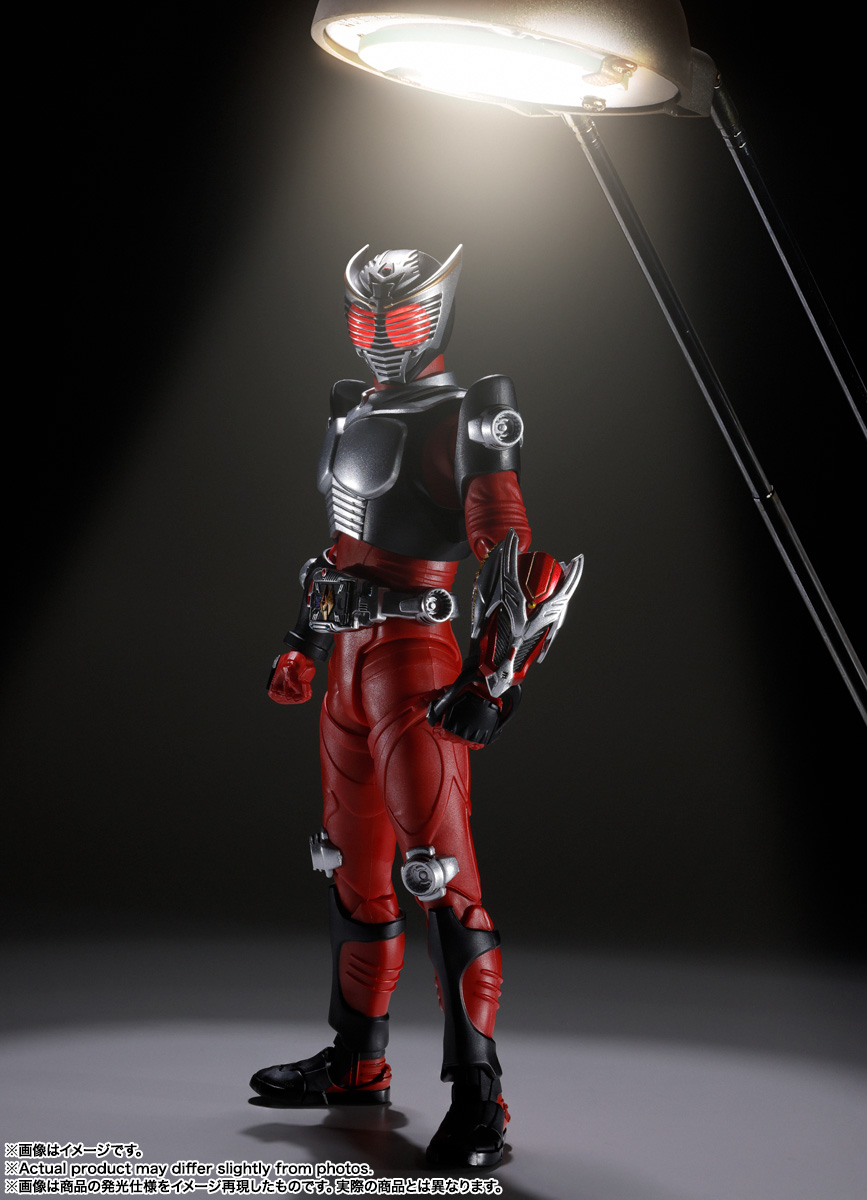 S.H.Figuarts 真骨彫製法 仮面ライダー龍騎 ミライト付き S.H.Figuarts