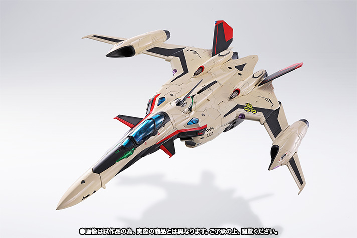 DX超合金 YF-29 デュランダルバルキリー（イサム機）│株式会社BANDAI
