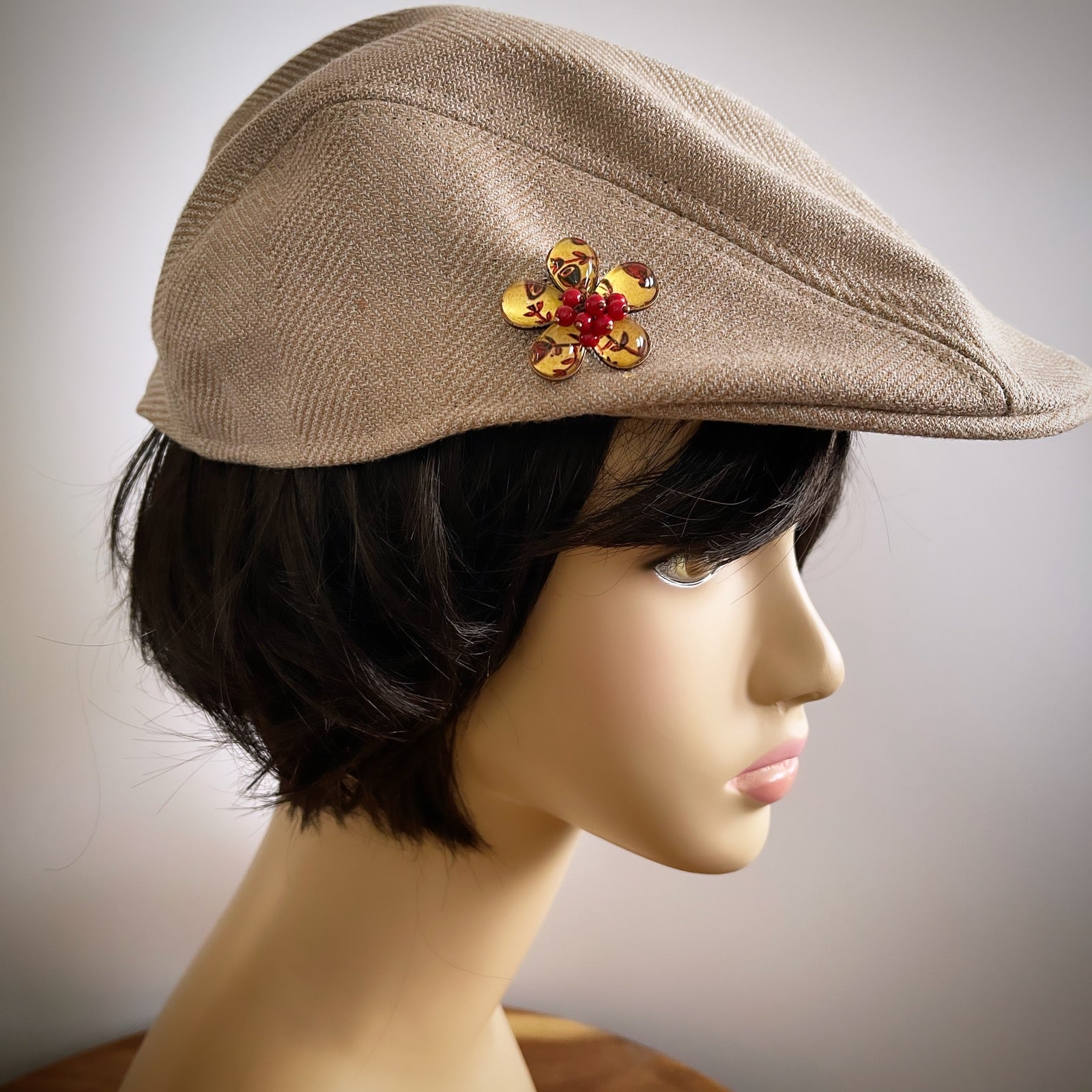 ブローチ 赤 珊瑚 花 軽量 贈り物 還暦 アクセサリー – TAMARUSAN