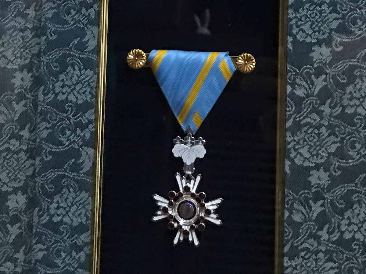 天皇陛下より勲章を賜りました | 津軽塗たなか オンラインストア