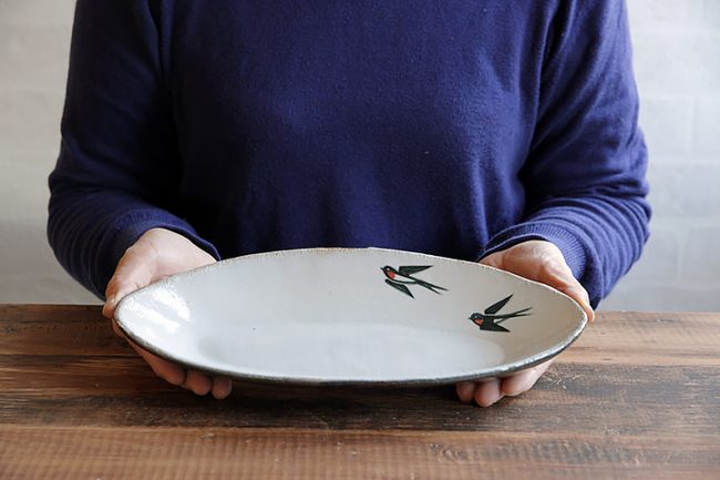 末晴窯】楕円皿/ツバメ/（横 28.5cm） | 【丹波のイロドリ】丹波焼