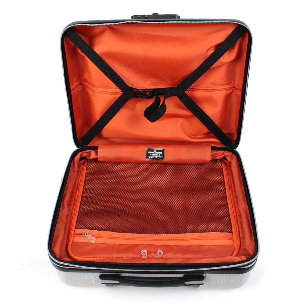 6202 BLADE | LEGEND WALKER | スーツケース | T&S