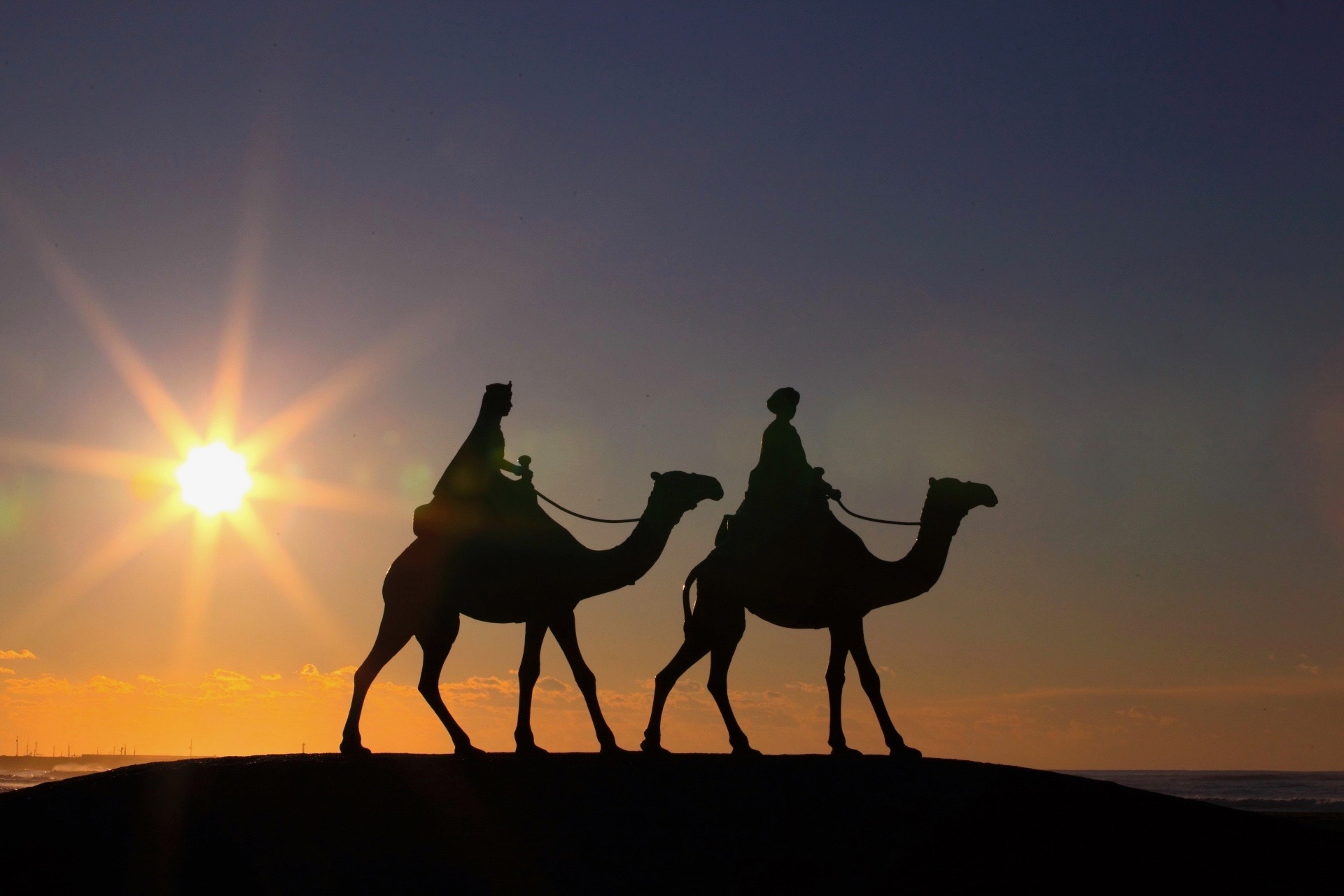 御宿海岸 月の沙漠記念像 | ニッポン旅マガジン