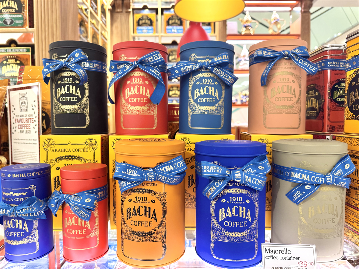 2025年に日本初上陸！注目のバシャコーヒー】エコバッグがお土産に