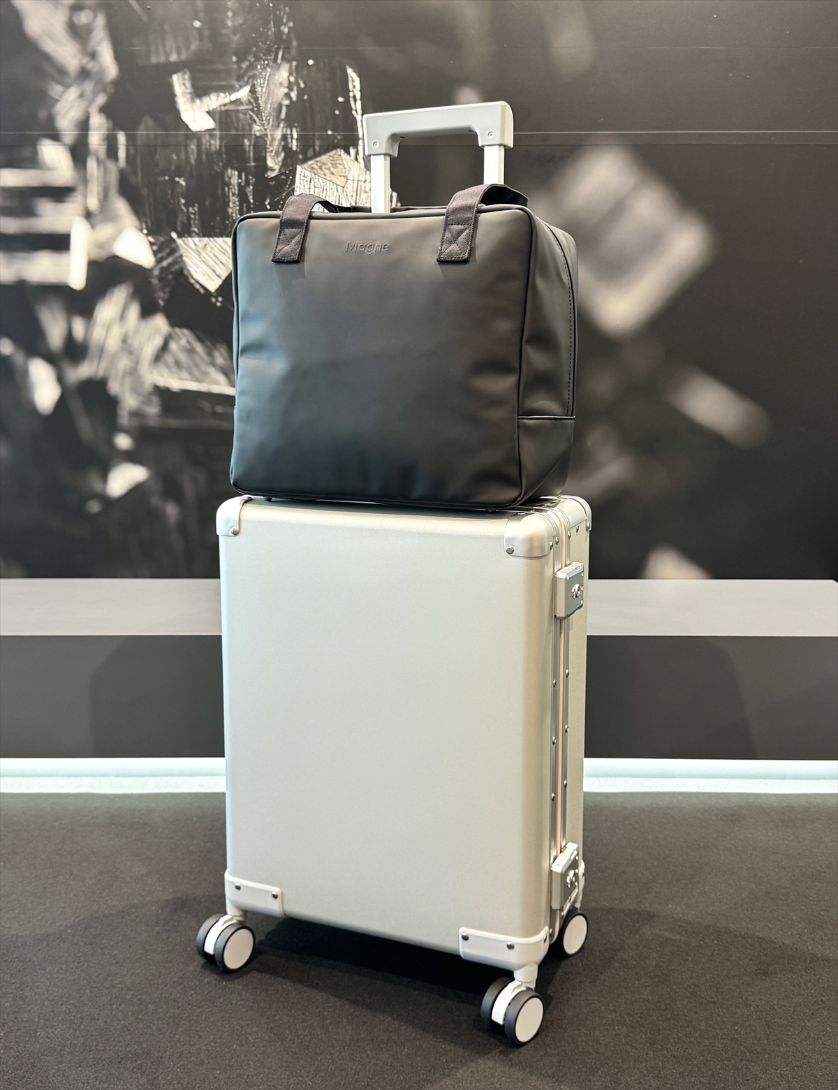 世界最軽量のマグネシウム製スーツケース「Magne Suitcase」は本当に