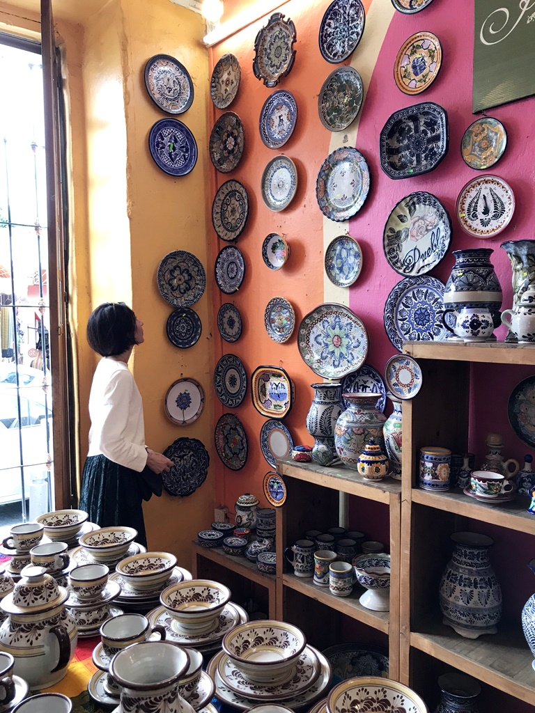 メキシコ・陶器の街プエブラでタラベラ焼きを探す！その① | コラム