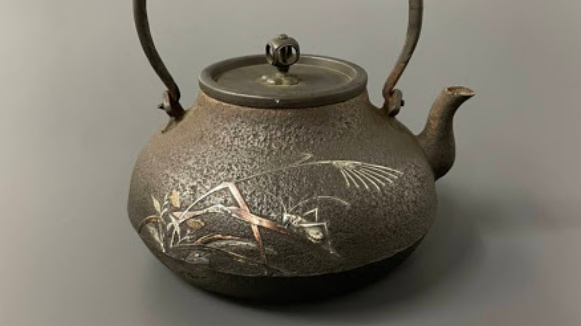 骨董品の買取】鉄瓶が水漏れするか確認する方法 | 福山市でブランド