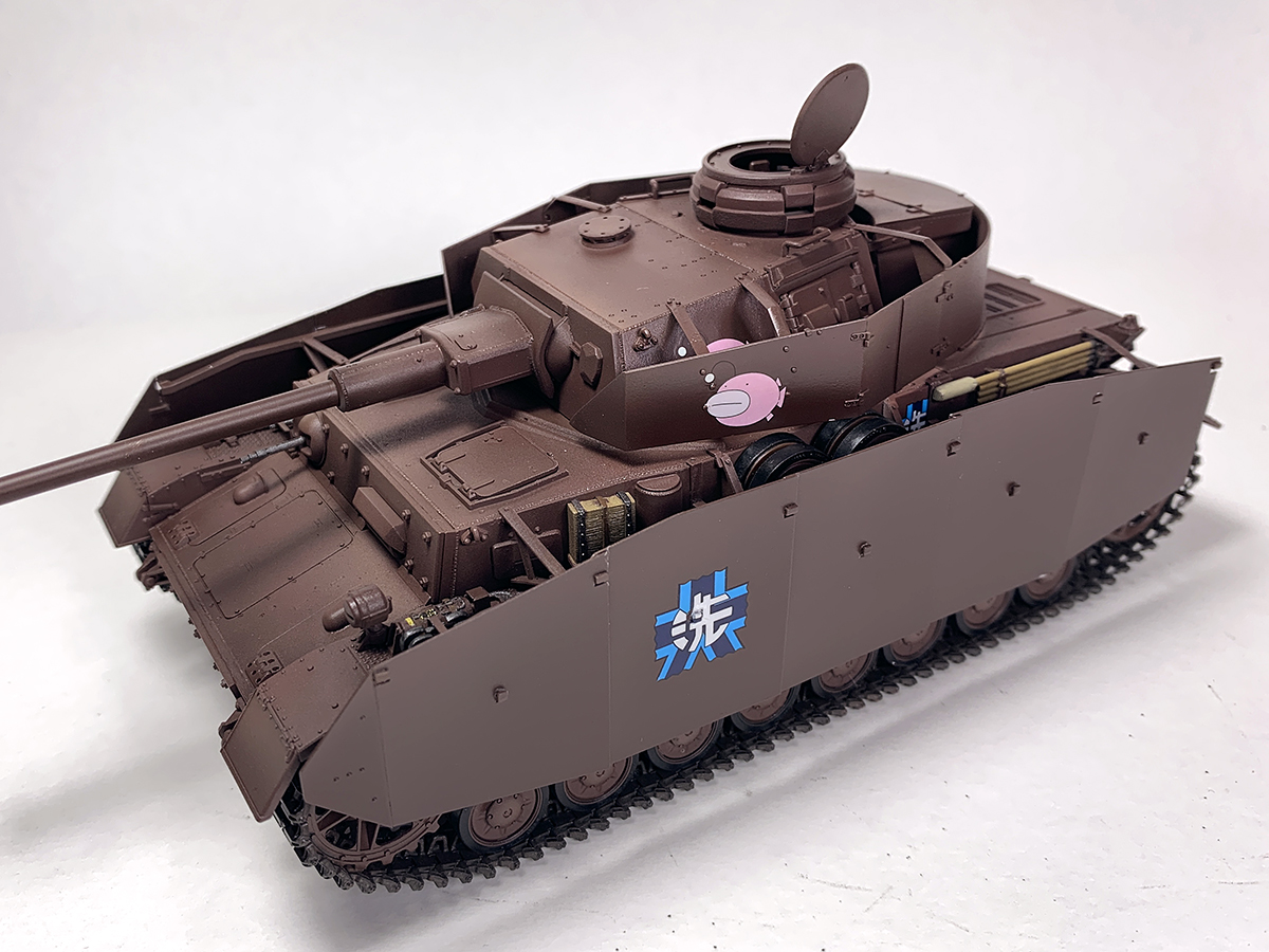 ガールズ＆パンツァー劇場版,あんこうチームⅣ号戦車D型改(H型仕様