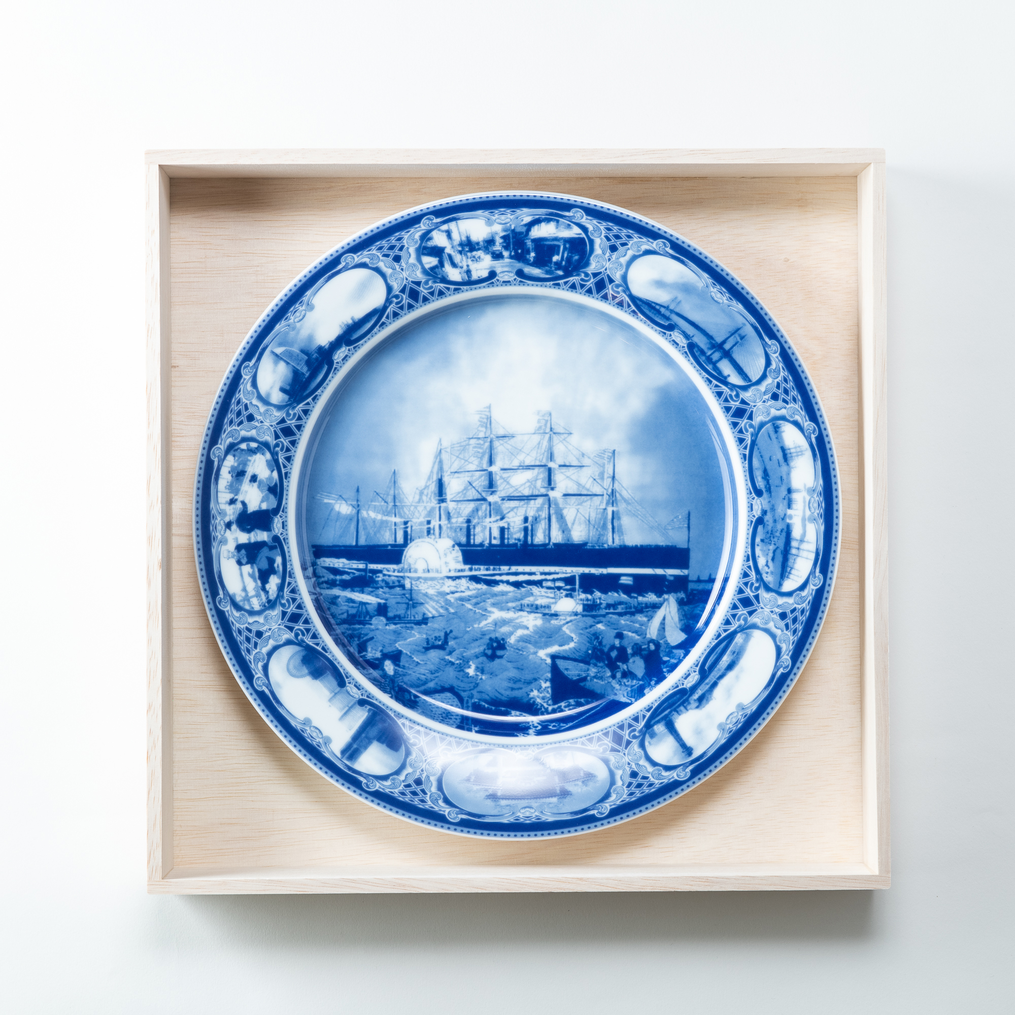 隆泉作 直径60cm 飾り皿 特大絵皿 隆泉作 直径60cm 飾り皿 特大絵皿