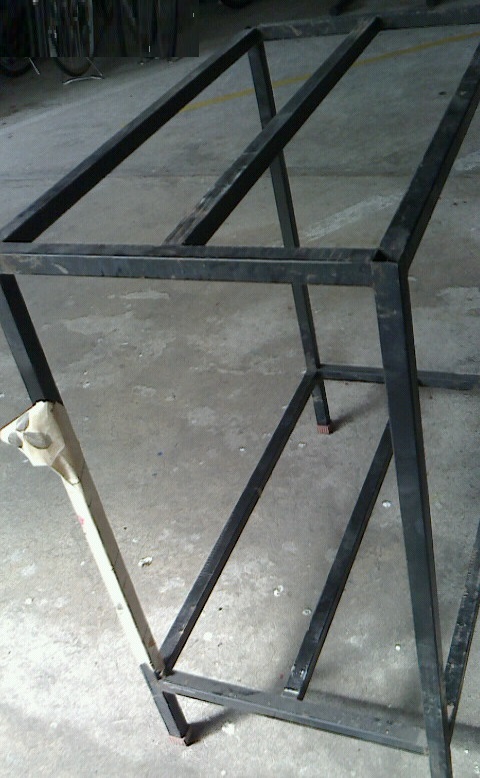 新高滝観魚園 / 鉄製アングル台 水槽台