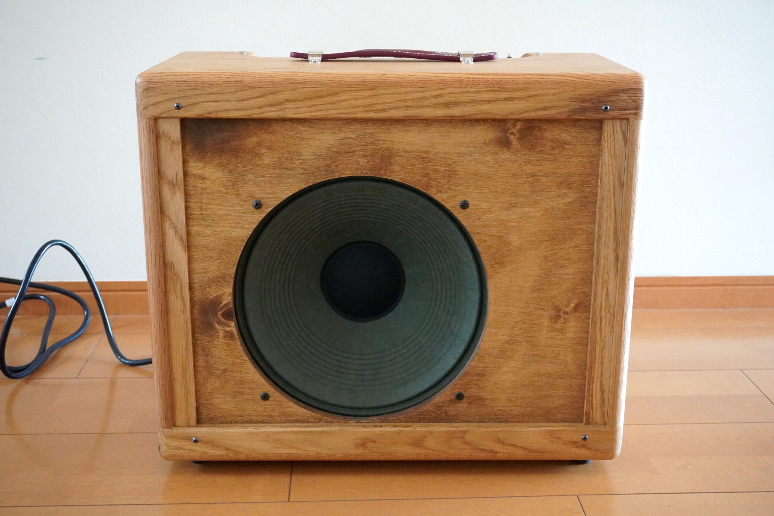 スピーカーキャビネット MOD ギターアンプ エレキギター Amazon.co.jp