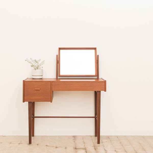 北欧レトロ 姫系 ラタンドレッサー 鏡台 椅子&ゴミ箱付き ビンテージ