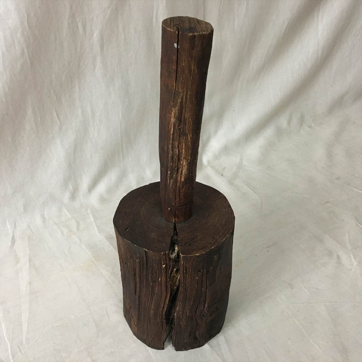 古民具 木の味わいある砧(きぬた) 高31.5×径10.5cm 1156g 砧打ち