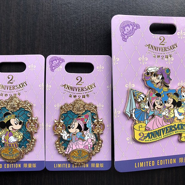 上海ディズニーランド正規品春節ピンバッジミッキー獅子舞限数1000