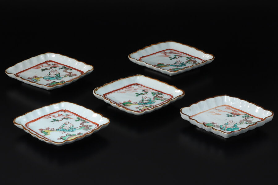 南京赤絵布袋文菱形皿（五客揃 / 明-清時代） - 天平堂（TENPYODO）