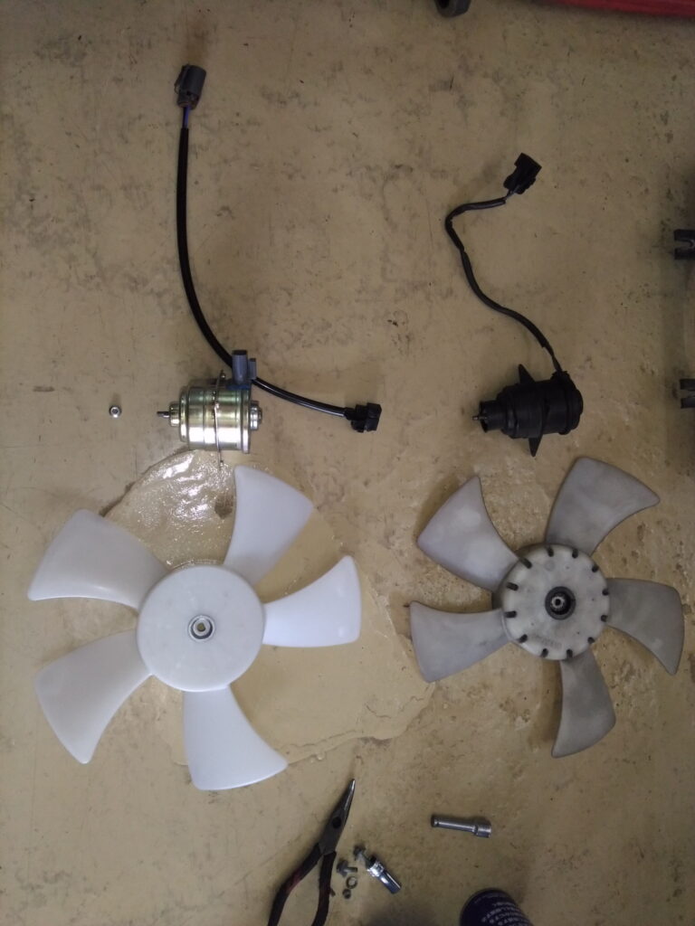 na6ce/na8用 シュラウド付き社外ラジエター電動ファン NA ロードスター