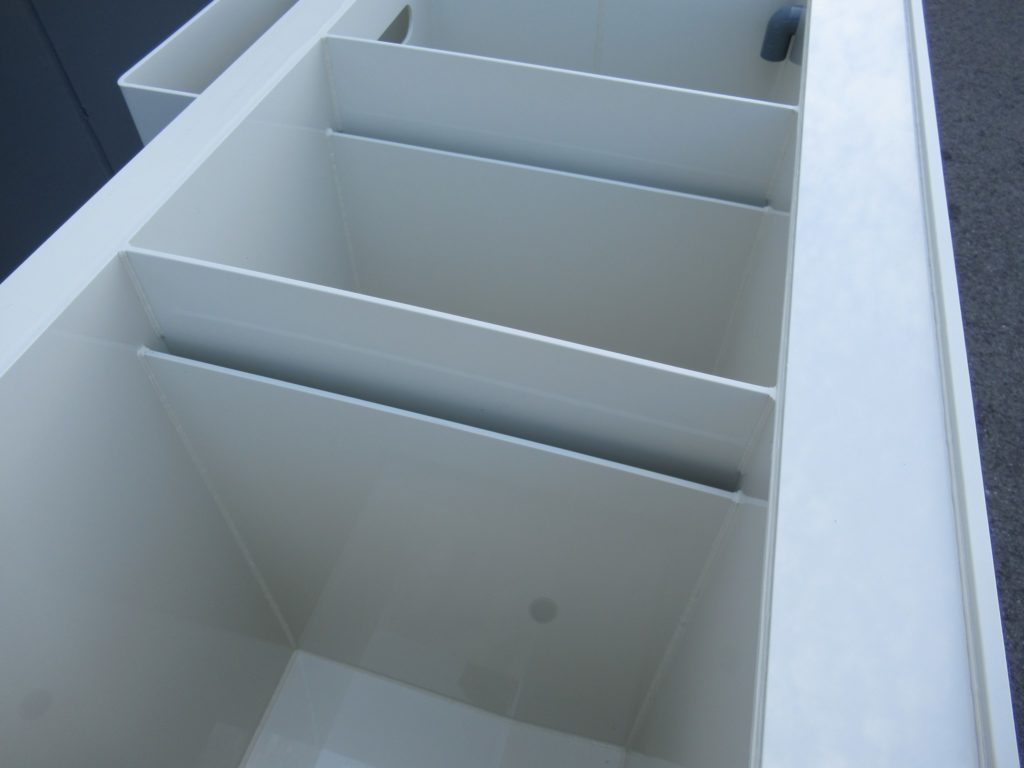 PVC製 沈殿槽(濾過槽) | 大阪のプラスチック加工は株式会社テクト