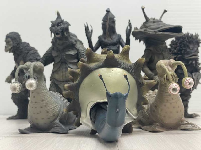 ケムール人＋ミニ「ウルトラQ」登場宇宙人（マーミット）ソフビ