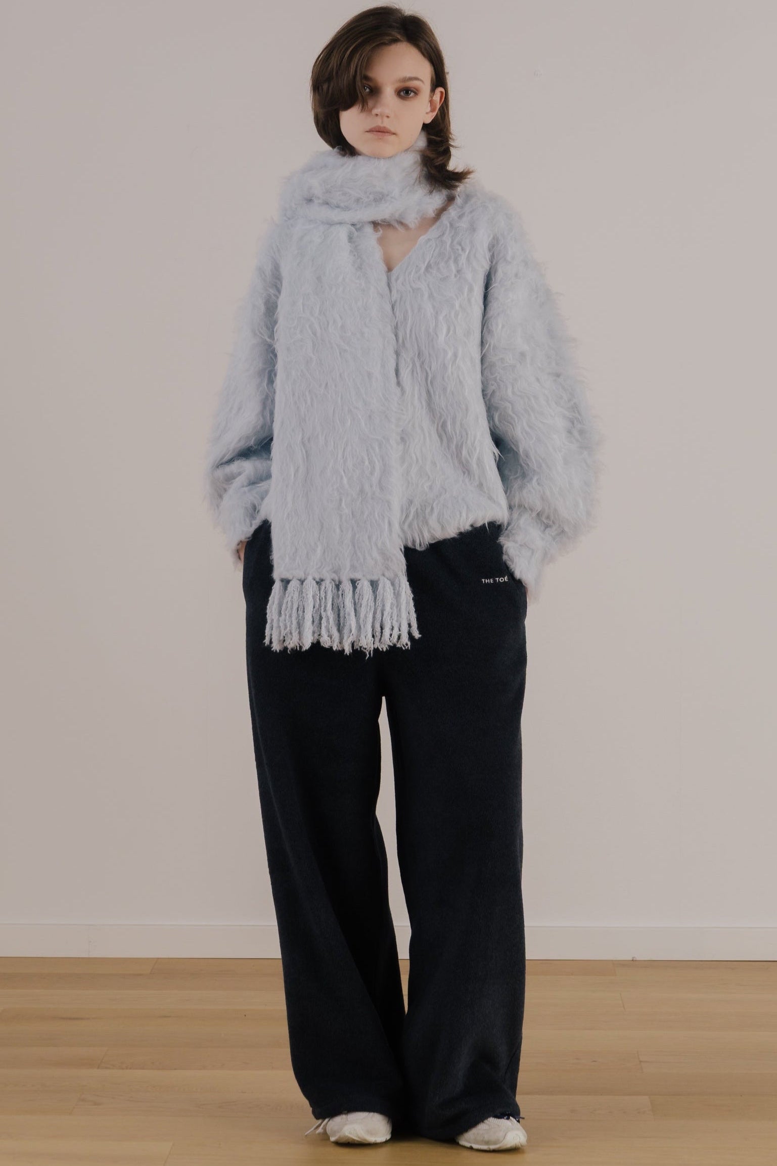 Eltz Shaggy Muffler – THE TOÉ