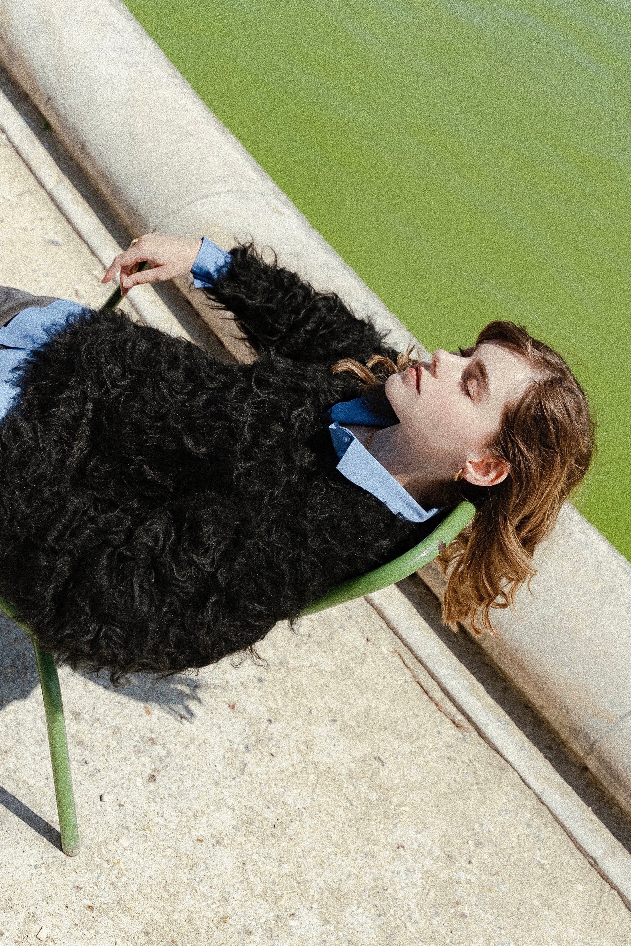 Pigalle shaggy Vneck knit – THE TOÉ