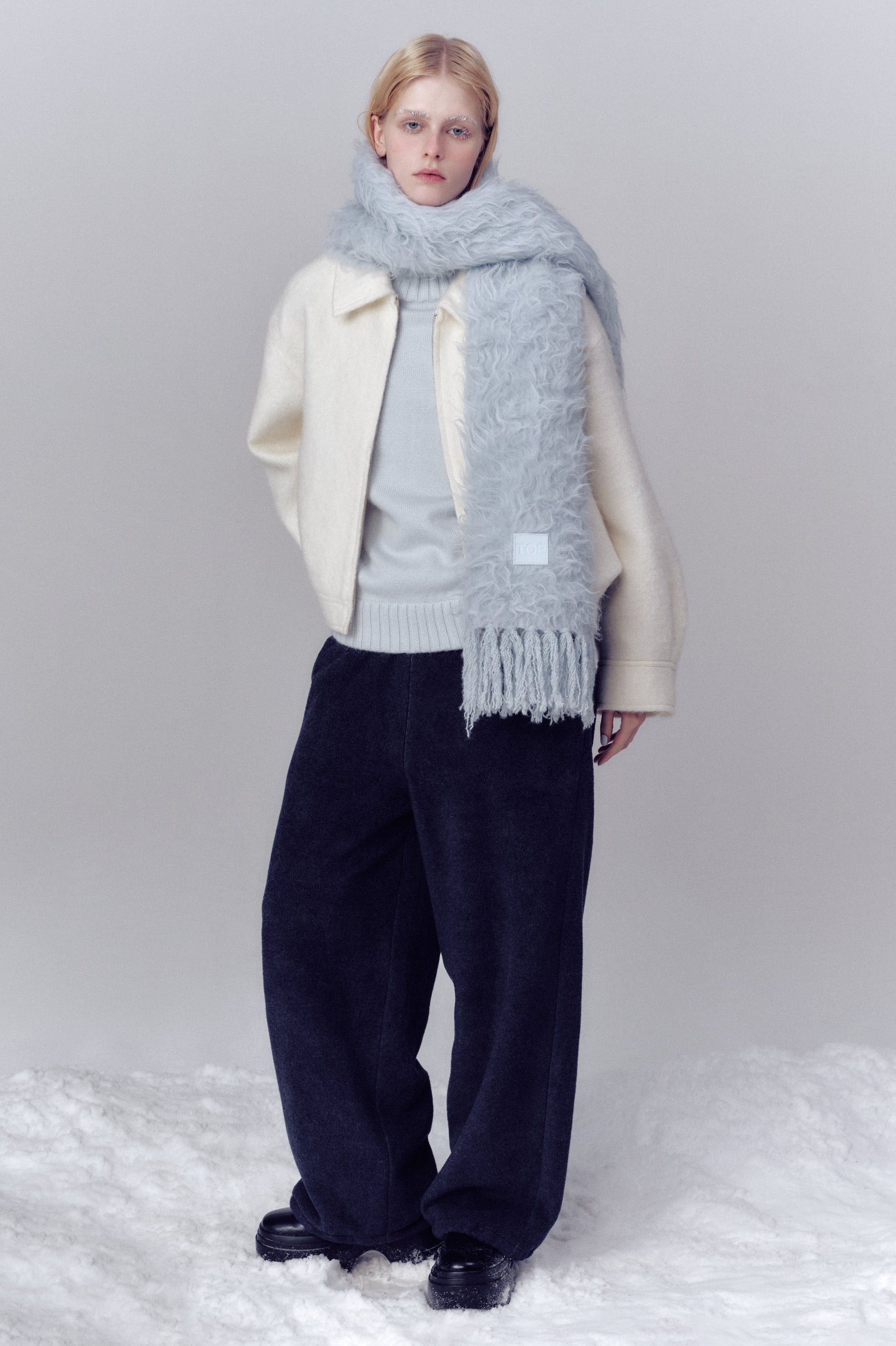 Eltz Shaggy Muffler – THE TOÉ