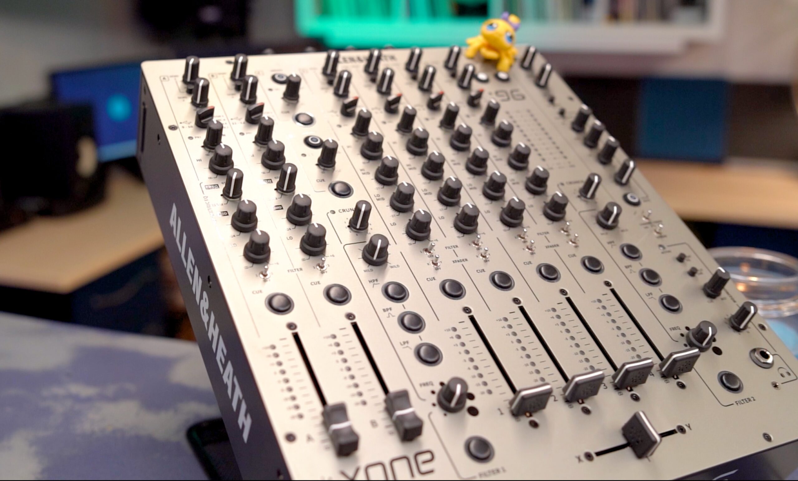 Allen & Heath XONE:96 Review - Hands-On Deep Dive | The DJ Hookup